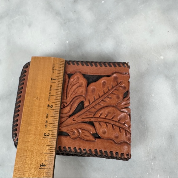 Vintage tooled western Handcrafted Brown Leather Wallet 70s floral boho tan - Picture 8 of 15